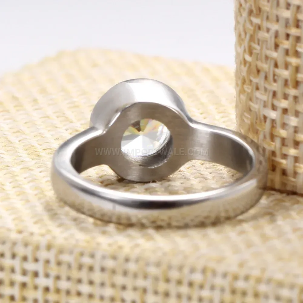 Single Zirconia Inlaid Stainless Steel Solitaire Ring