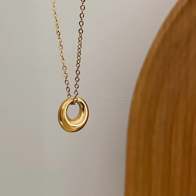 Designer Gold Titanium Steel Ring Pendant Clavicle Necklace