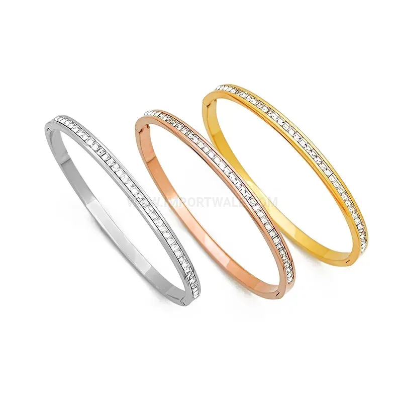 Sparkling Crystal Pavé Titanium Steel Bangle