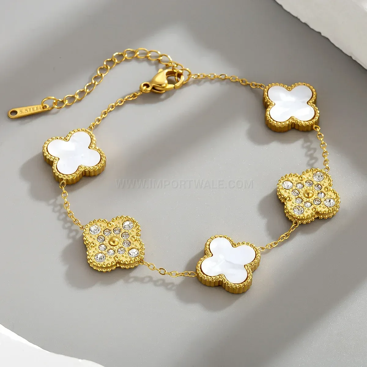 Four Leaf Clover Crystal Inlaid Titanium Steel Charm Bracelet