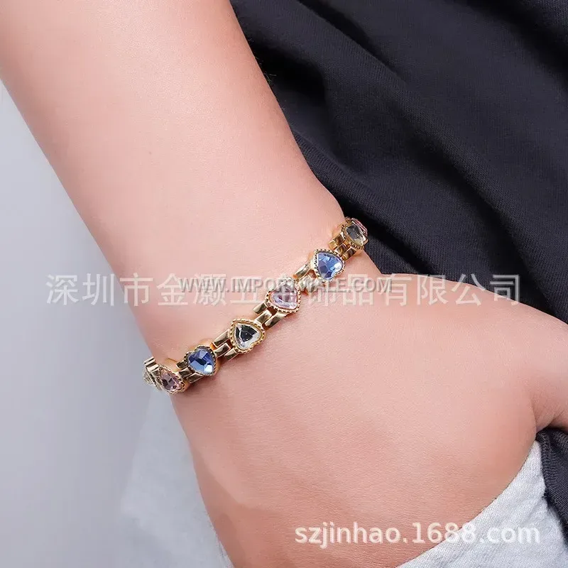 Heart Shaped Titanium Steel Magnetic Charm Bracelet