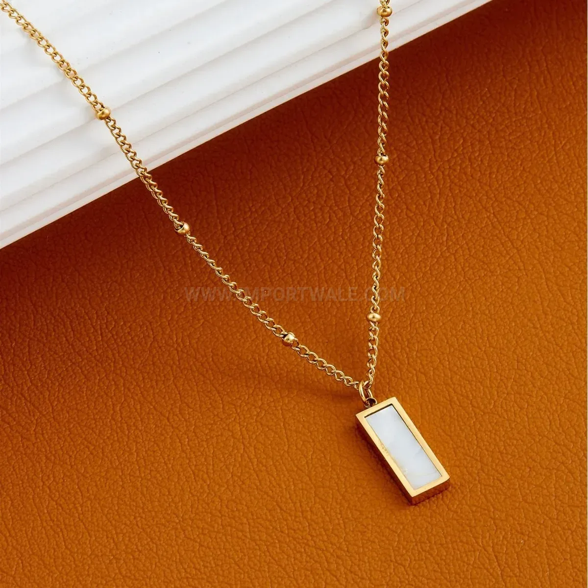 Modern Shell Inlay Titanium Steel Collar Necklace