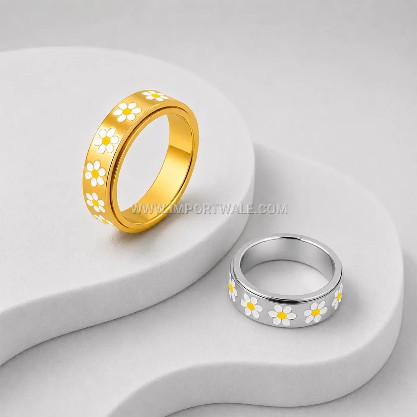 Daisy Flower Rotating Stainless Steel Spinner Band Ring