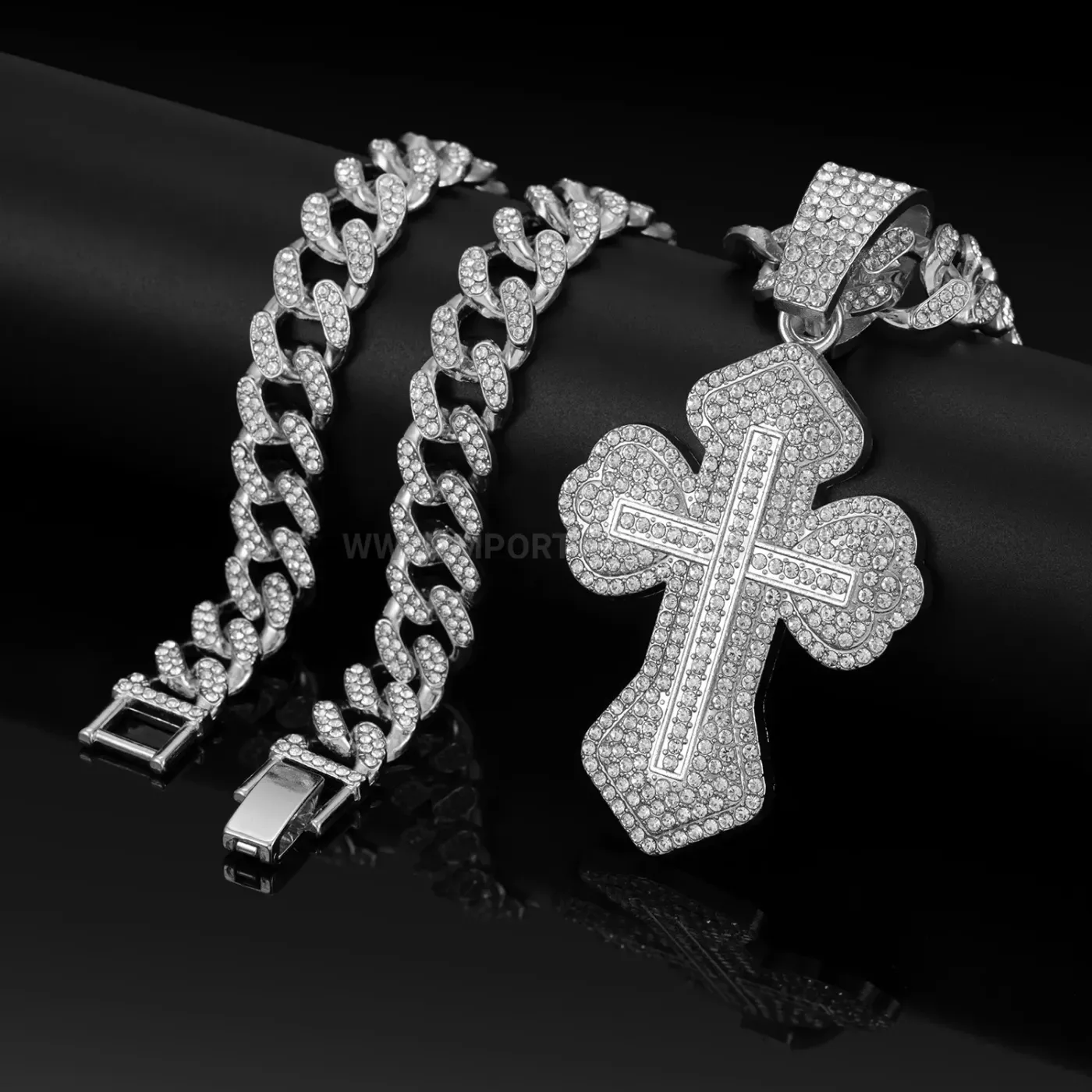 Rhinestone Paved Cross Hip Hop Pendant Necklace