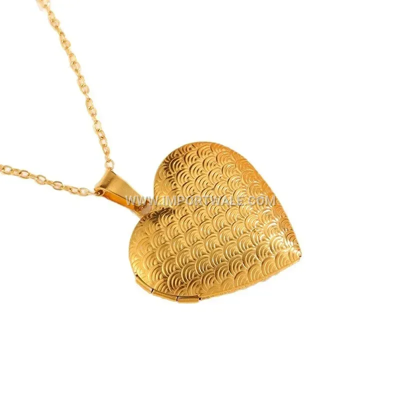Vintage Engraved Stainless Steel Heart Locket Pendant Necklace