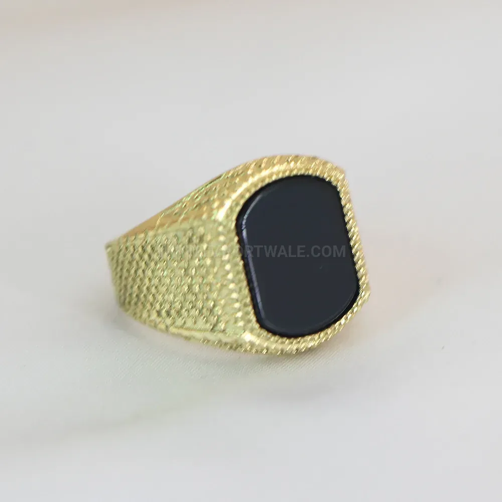 Stylish Snakeskin Textured Stainless Steel Ring with Inlaid Stone Accent