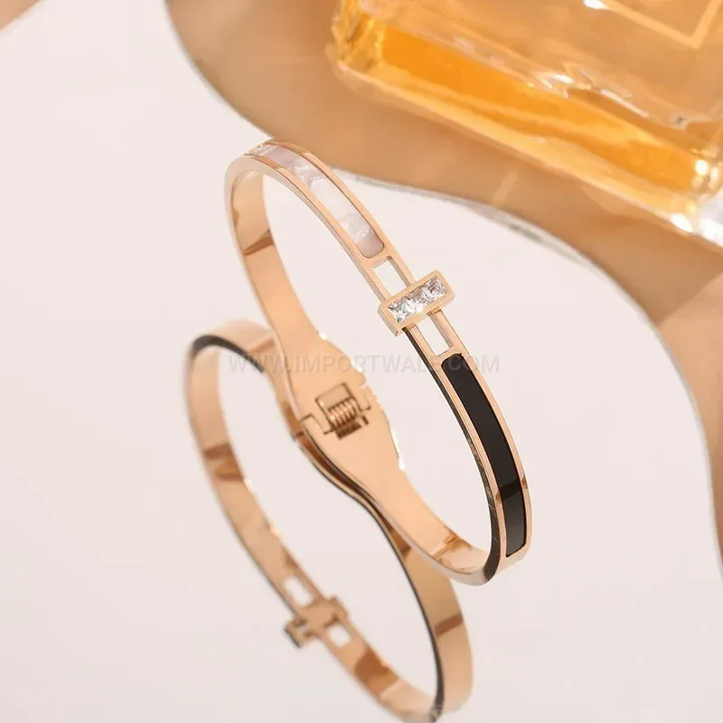 Chic Zircon Mother of Pearl Titanium Steel Bangle