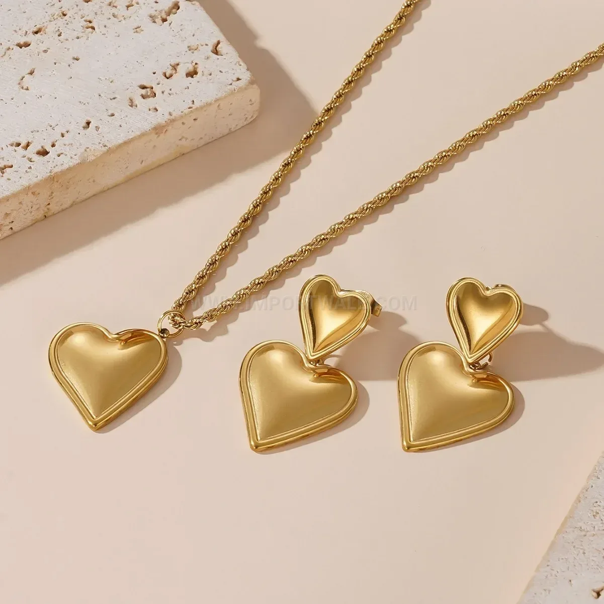 Designer Retro Gold Plated Heart Pendant Twist Chain Necklace and Earrings