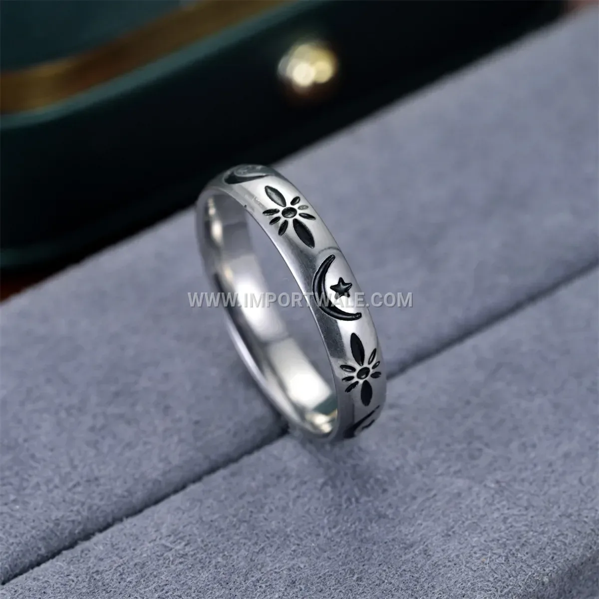 Star and Moon Engraved Titanium Steel Ring