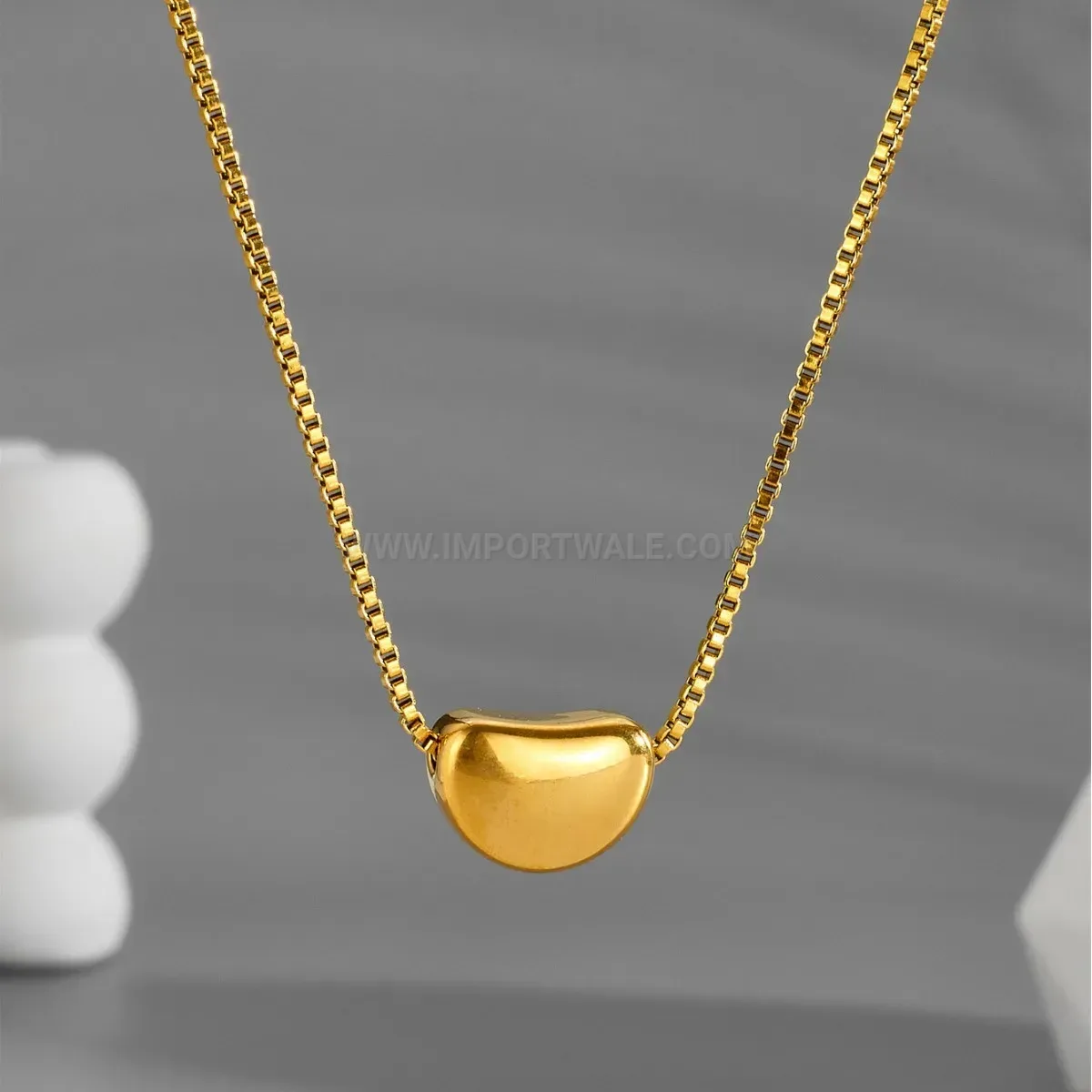 Elegant Geometrical Stainless Steel Love Bean Pendant Clavicle Chain Necklace
