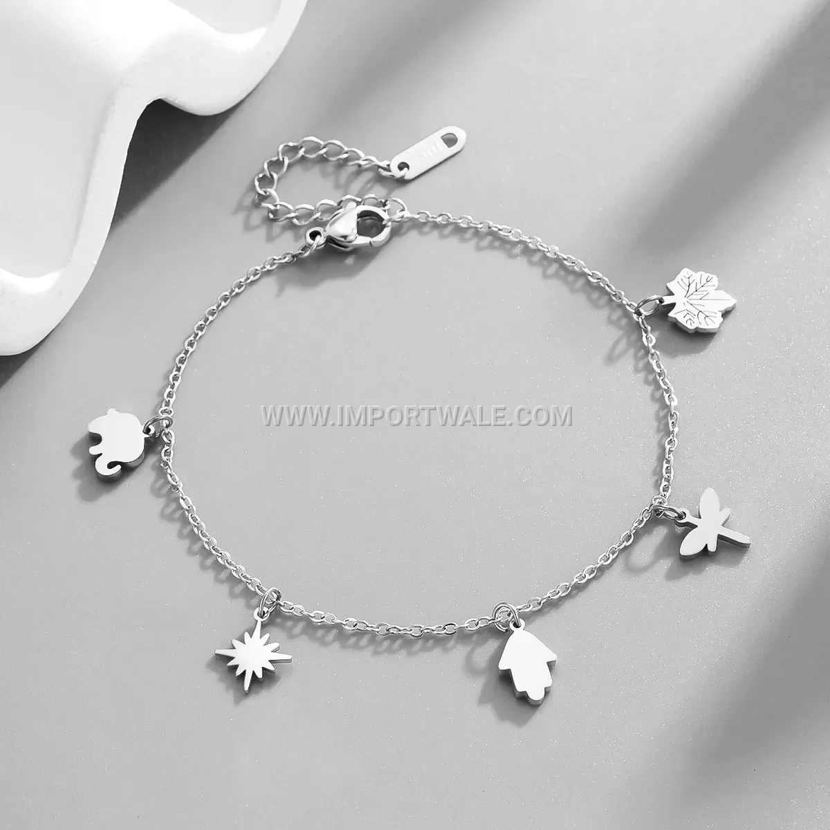 Minimalist Titanium Steel Leaf Pendant Premium Anklet Anti Tarnish