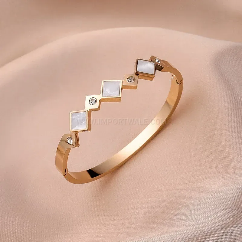 Elegant Geometric Mother of Pearl Rhinestone Titanium Steel Bangle