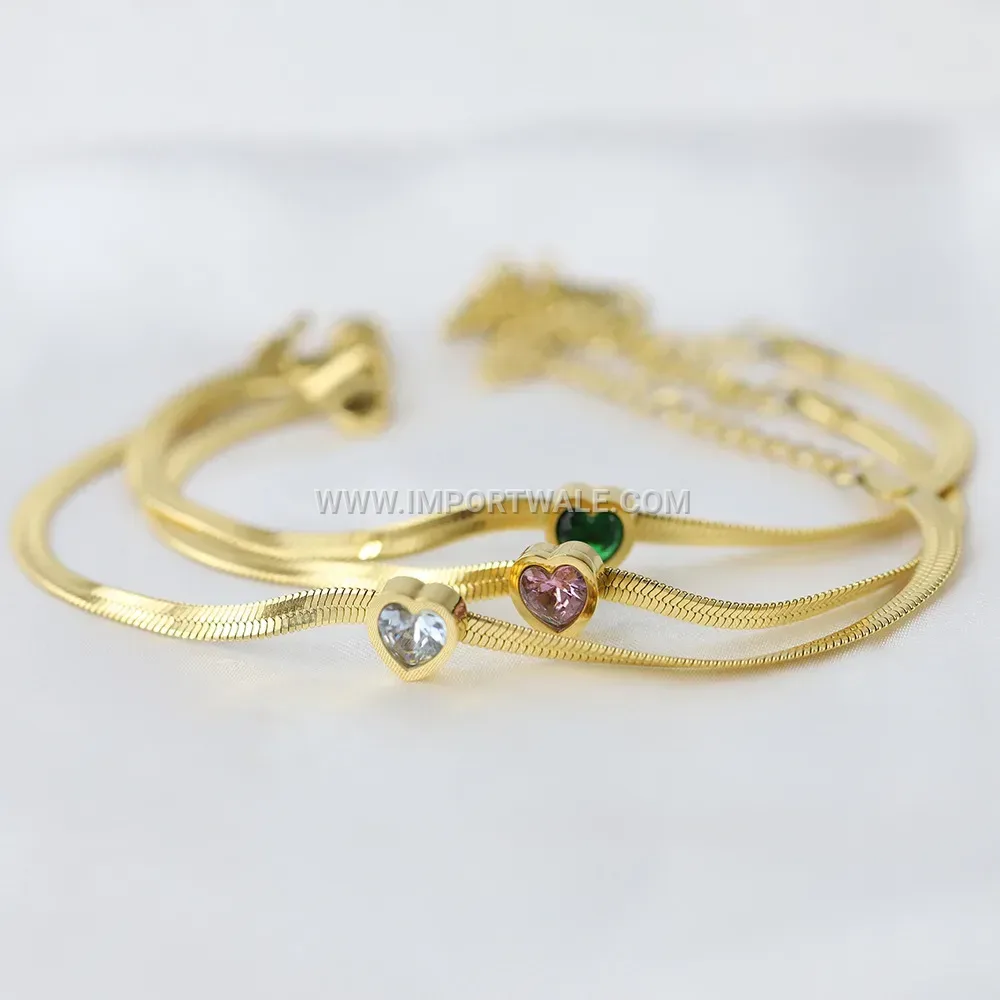Stainless Steel Blade Chain Bracelet with Heart Cubic Zirconia