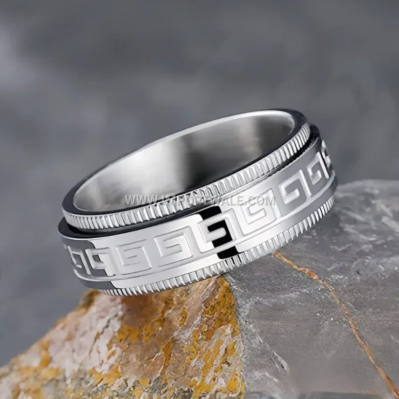 Carved Stainless Steel Spinning Band Ring with Great Wall Pattern
