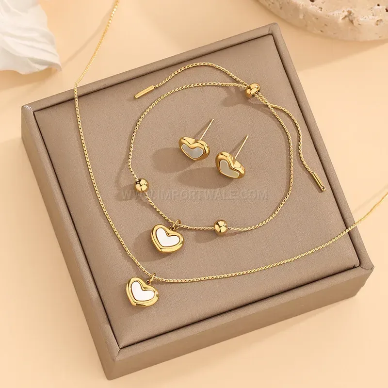 Titanium Steel Heart Shell Pendant Choker Necklace