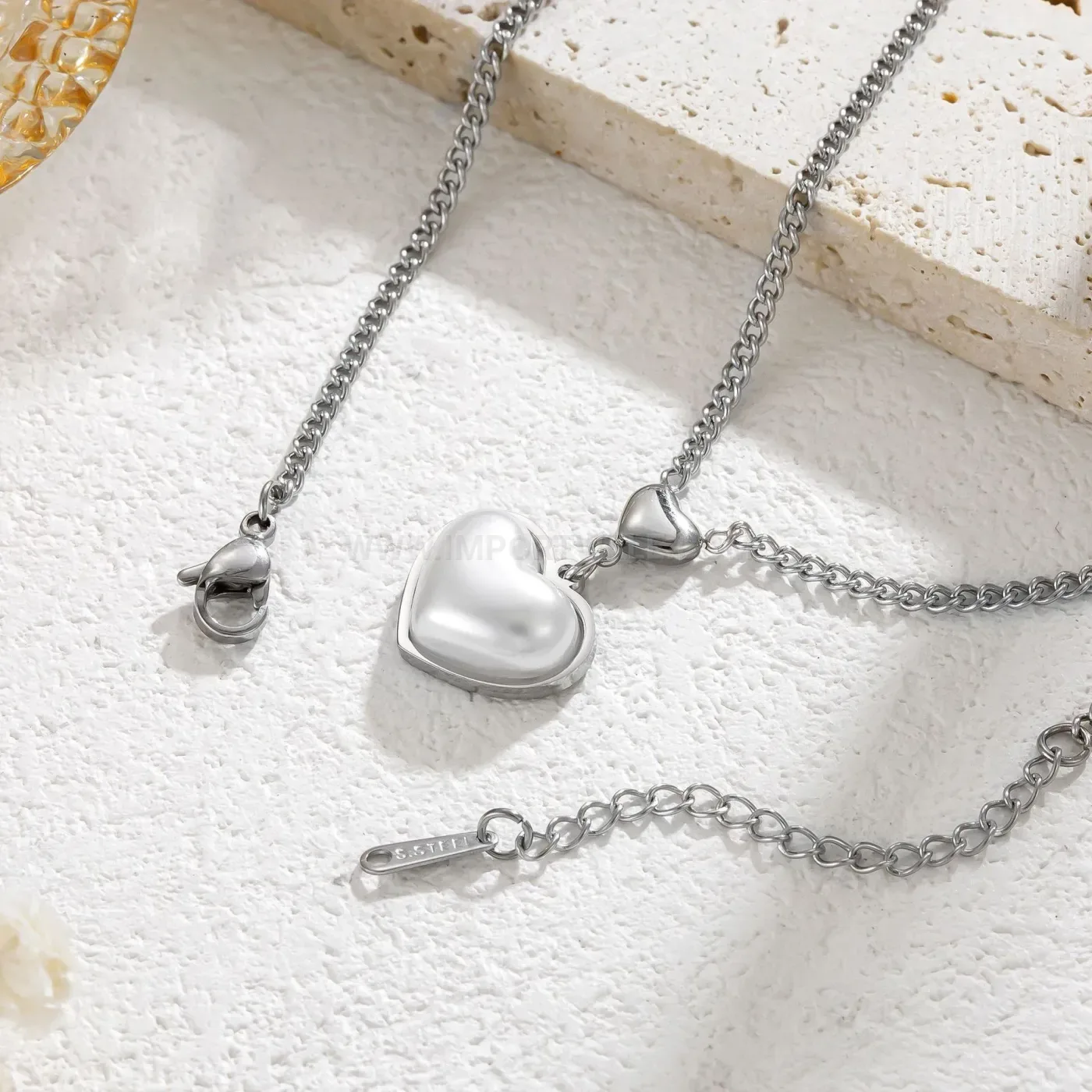 Stainless Steel Faux Pearl Heart Pendant Chain Necklace