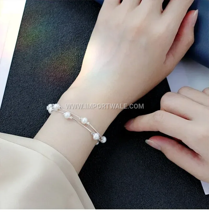 Checkered Patterned PU Leather Bangle with Clasp