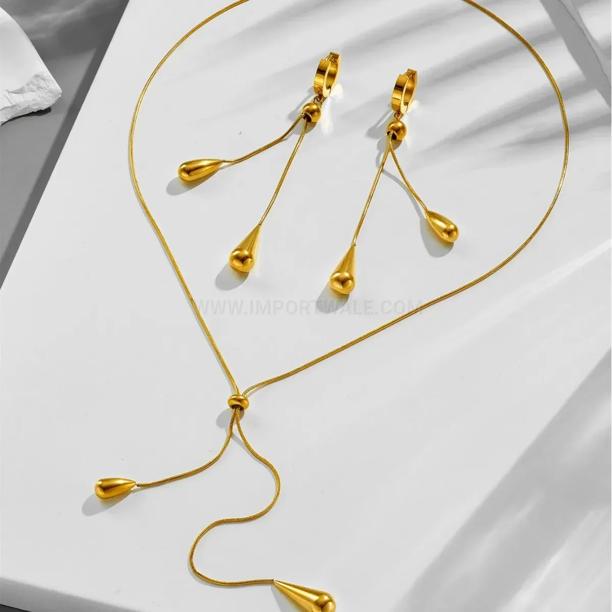 Designer Sleek Teardrop Stainless Steel Pendant Necklace and Earrings Set