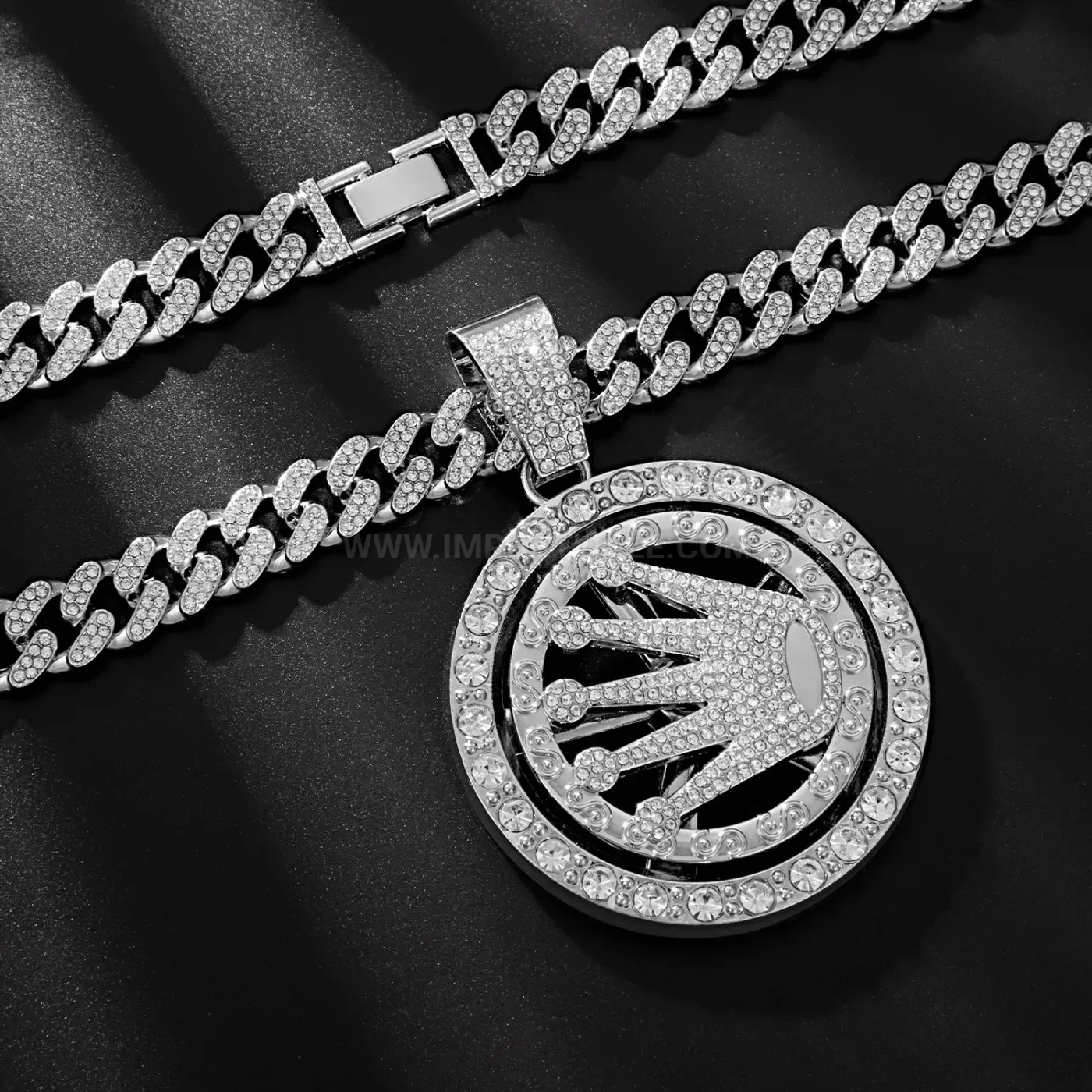 Elegant Spinning Crown Pendant Zinc Alloy Cuban Chain Necklace