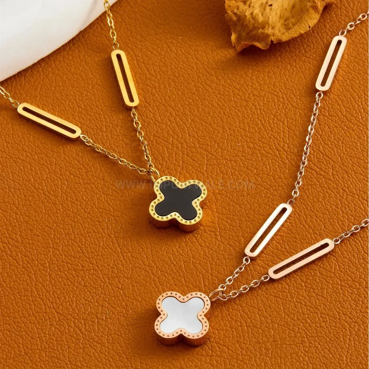 Premium Double-Sided Clover Pendant Titanium Steel Necklace