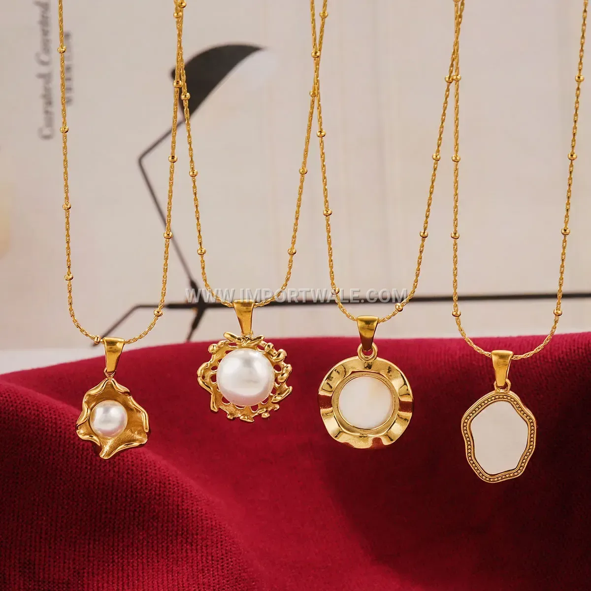 Geometric Shell Round Pendant Stainless Steel Link Chain Necklace