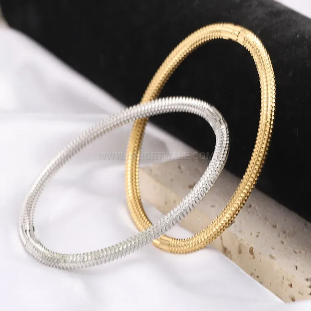 Trendy Retro Spiked Punk 5mm Stainless Steel Bangle Bracelet