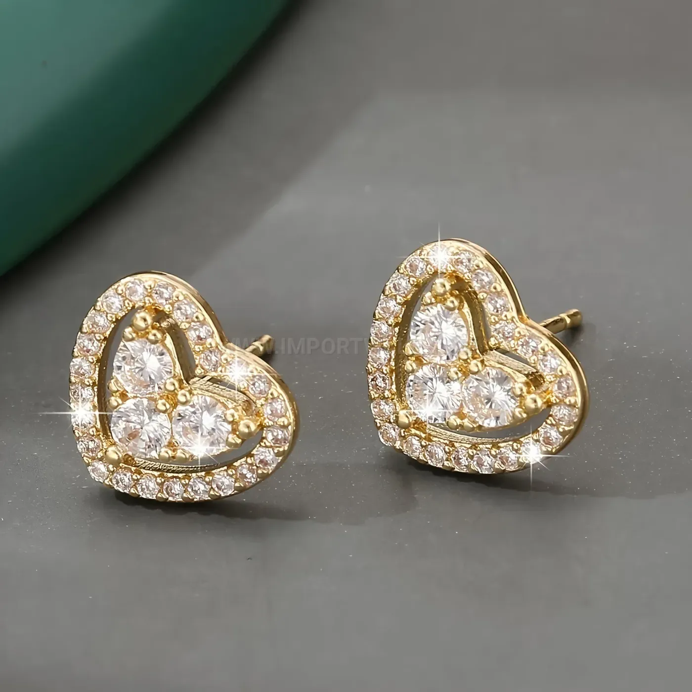 Chic Stainless Steel Heart Rhinestone Cartilage Piercing Ear Studs