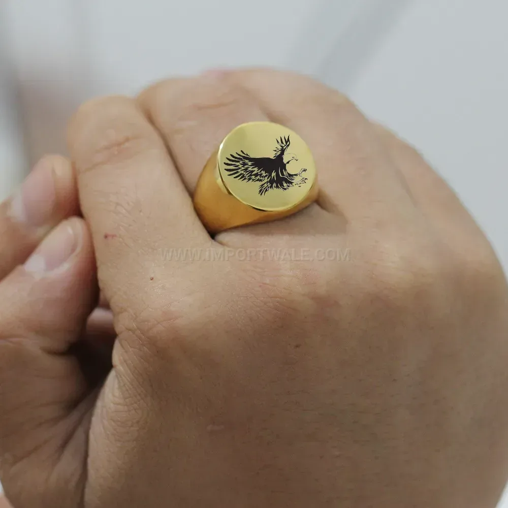 Classic Vintage Eagle Motif Engraved Stainless Steel Signet Ring