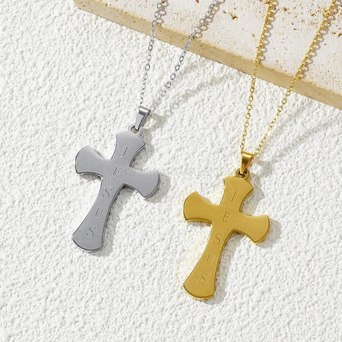 Chic Polished Titanium Steel Cross Pendant Necklace