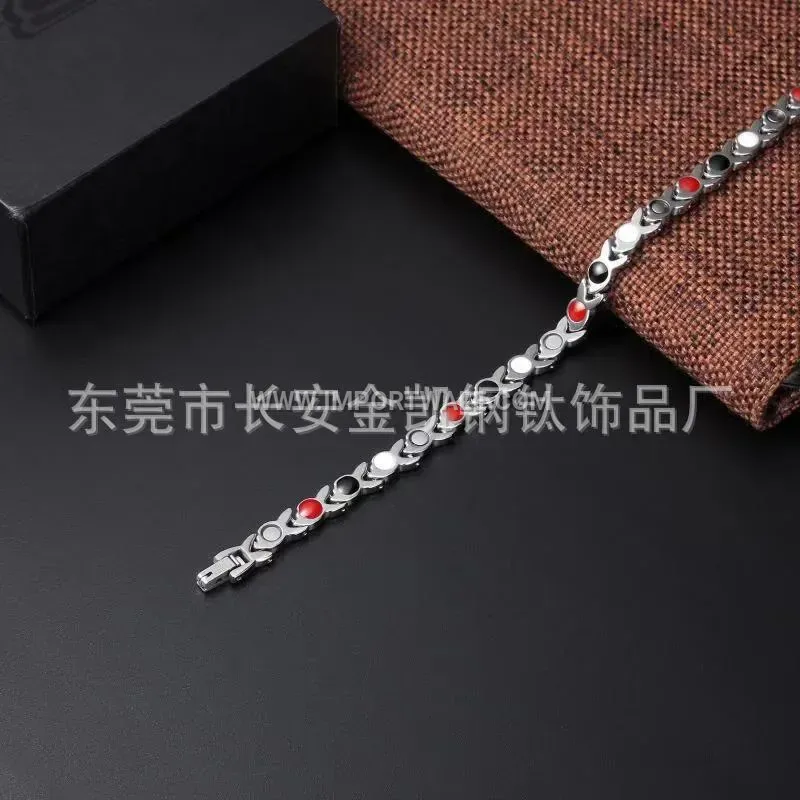 Women's Gold Plated Wave Pattern Magnetic Link Bracelet