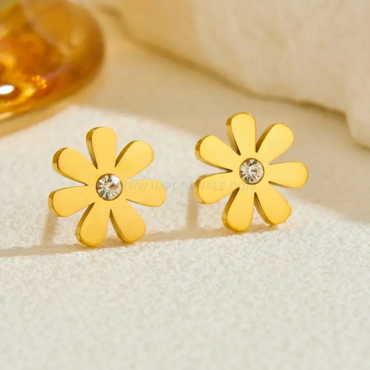 Modern Gold Daisy Stainless Steel Necklace Earring Bracelet Set