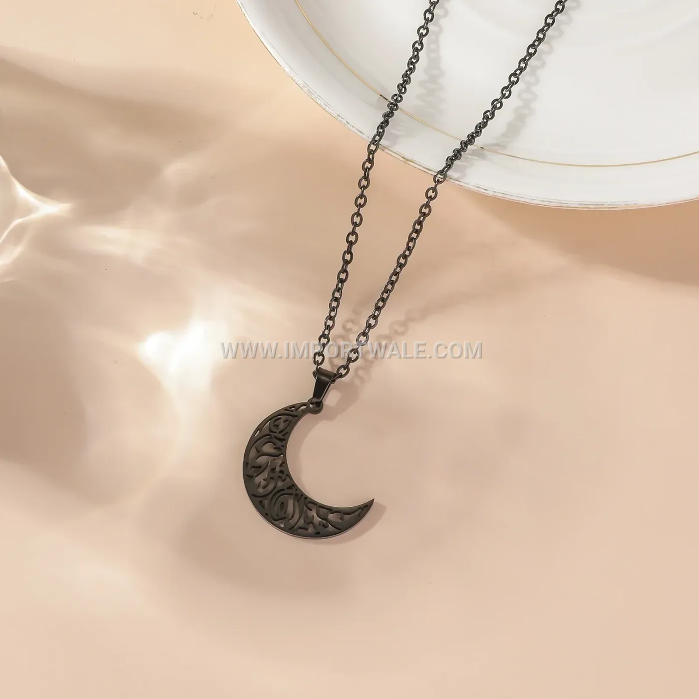 Stainless Steel Hollow Moon Ayatul Kursi Calligraphy Pendant Necklace