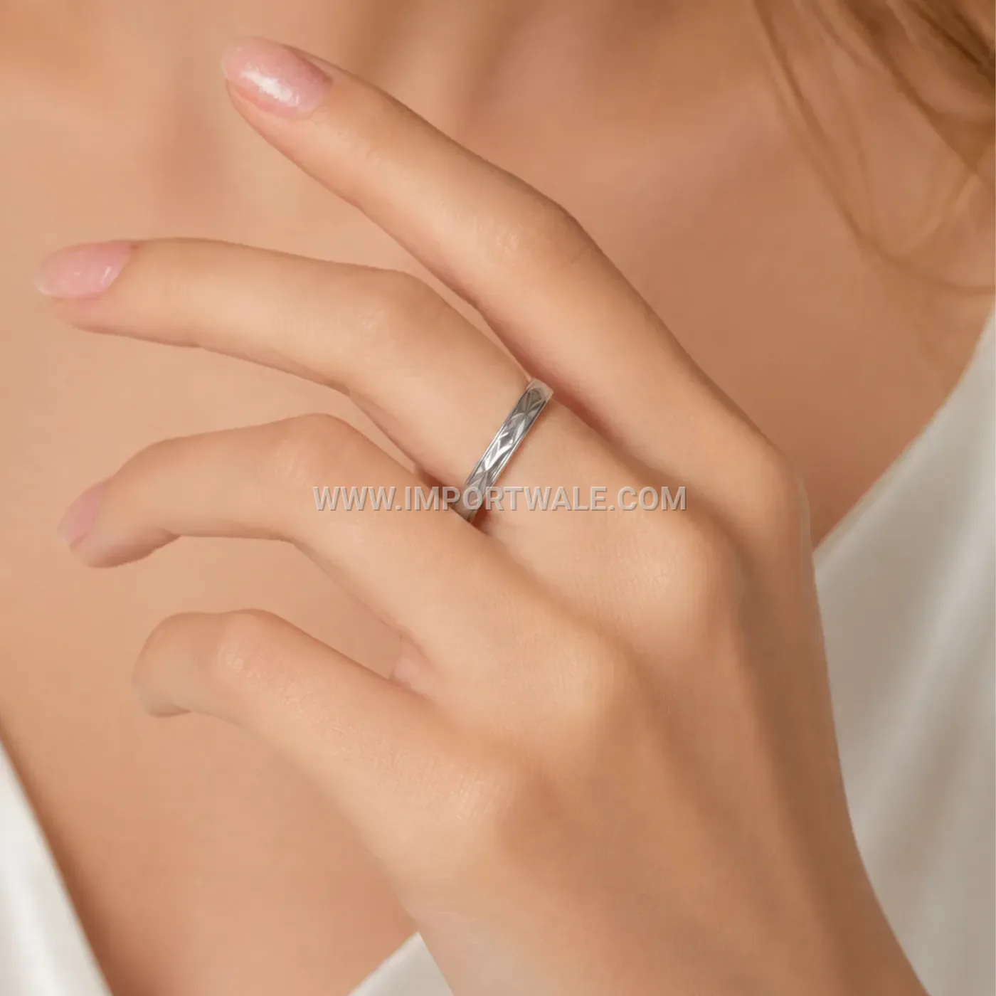 Carved Leaf Motif Stainless Steel Spinner Band Ring