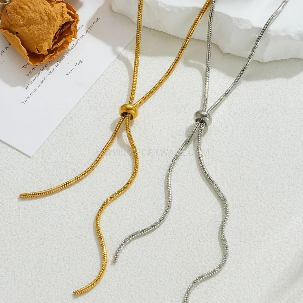 Elegant Long Dual-Way Wear Geometric Chain Sweater Necklace