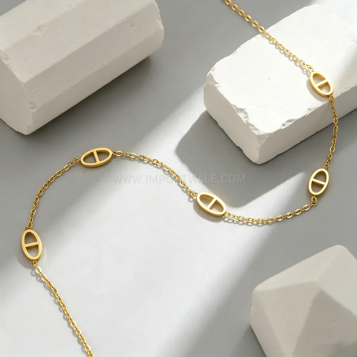 Classic Pig Nose Link Gold-Plated Stainless Steel O-Chain Necklace