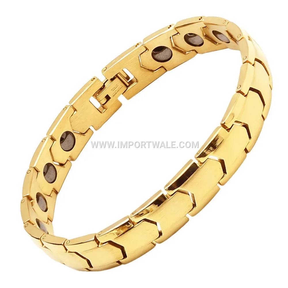 Geometric Titanium Steel Arrow Link Bracelet for Men