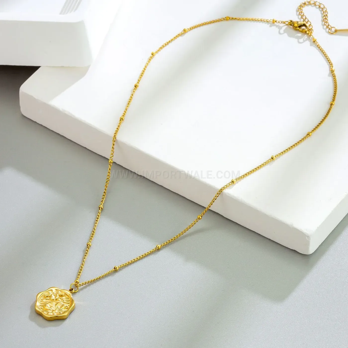 Bold Elegant Peach Blossom Engraved Titanium Steel Collar Necklace