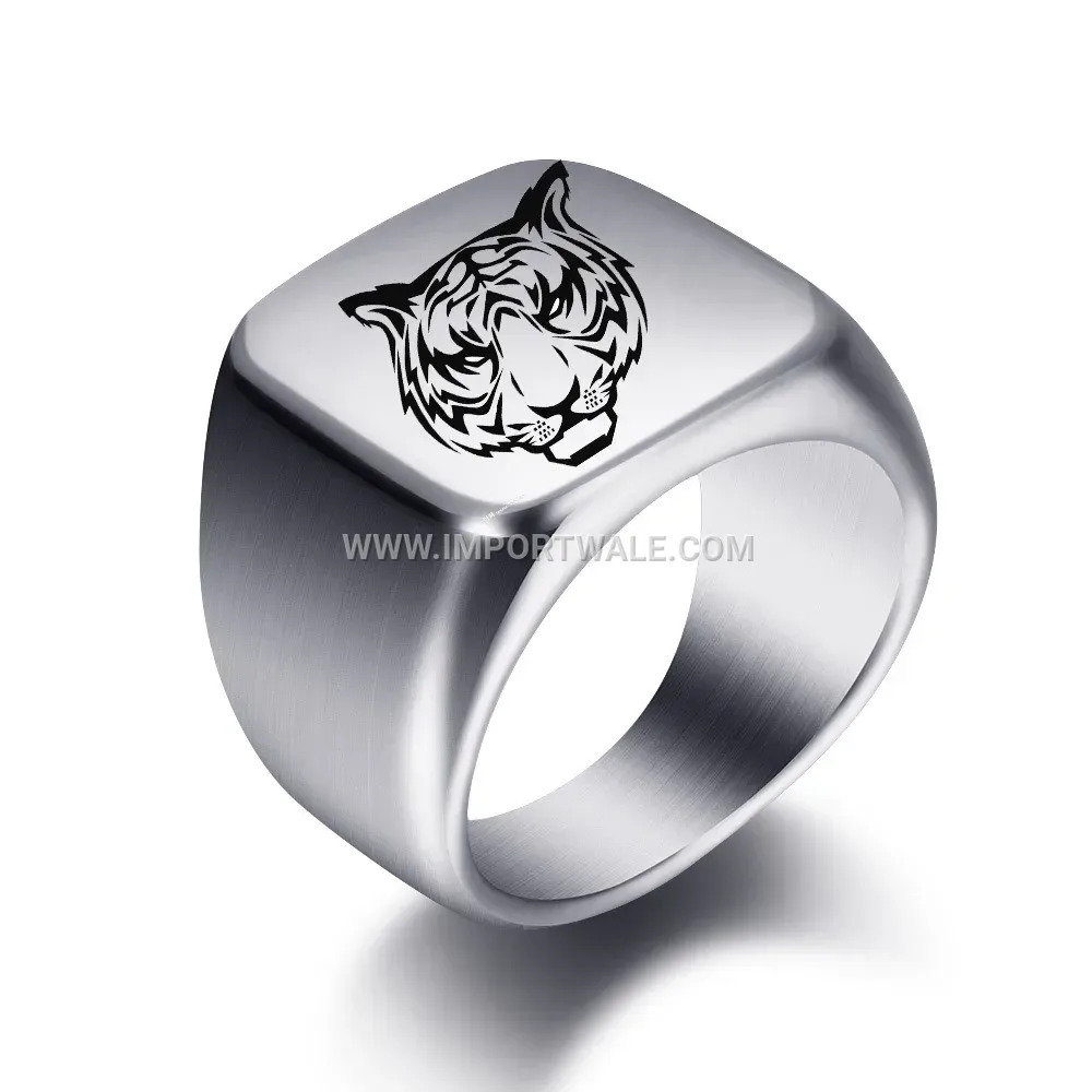 Square Stainless Steel Engraved Leopard Signet Ring