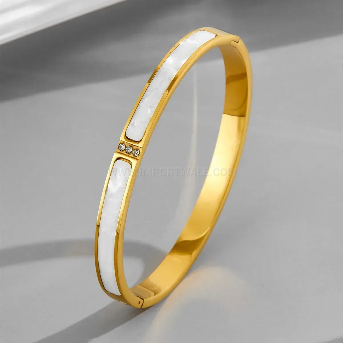 Mother of Pearl Three Crystal Titanium Steel Cuff