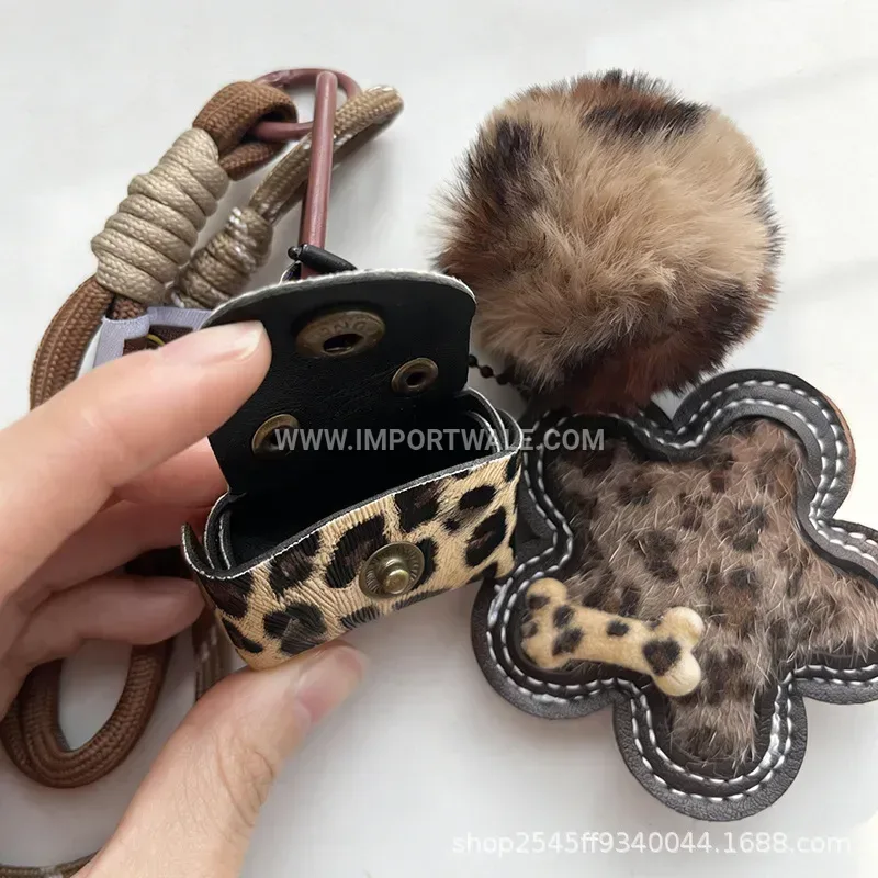 Leopard Print Leather Heart Pendant Bag Creative Key chains