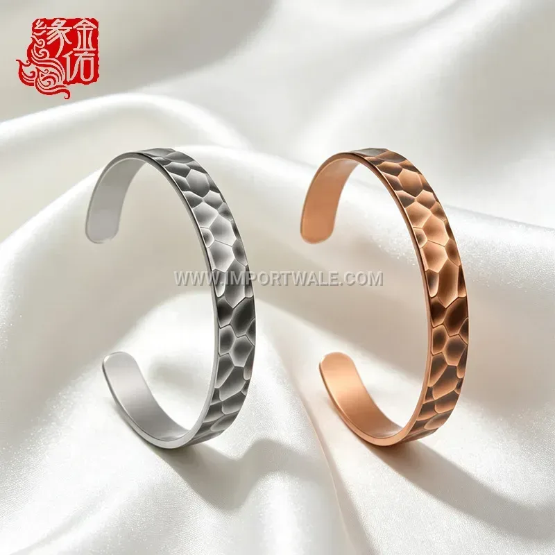 Vintage Hammered Wavy Red Copper Open Cuff Bracelet