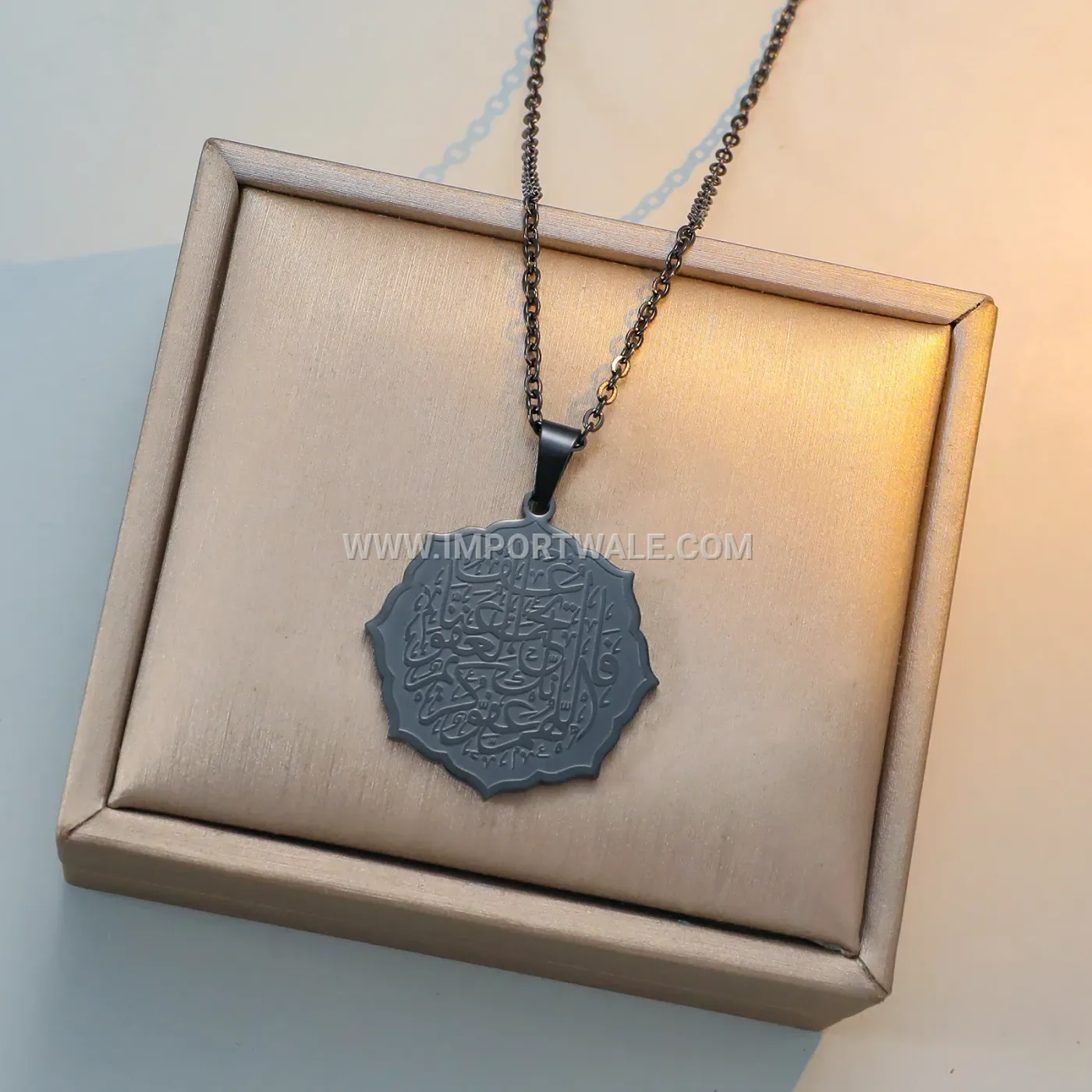 Stainless Steel Floral Ayatul Kursi Calligraphy Pendant Box Chain Necklace