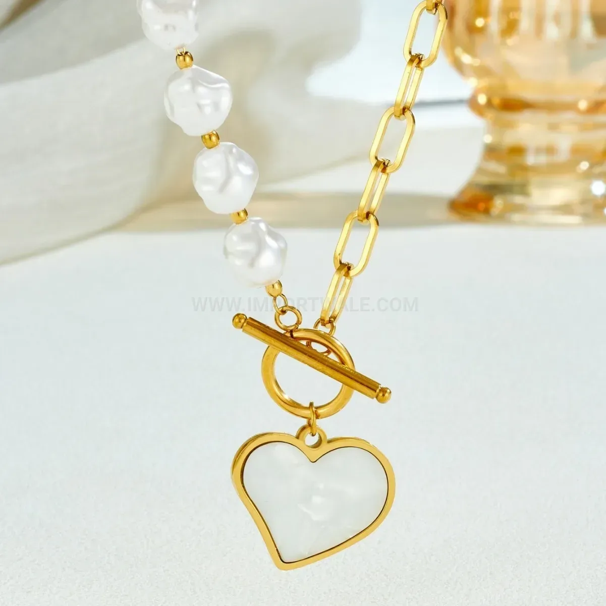 Fashion White Shell Heart Pendant Gold Stainless Steel Necklace