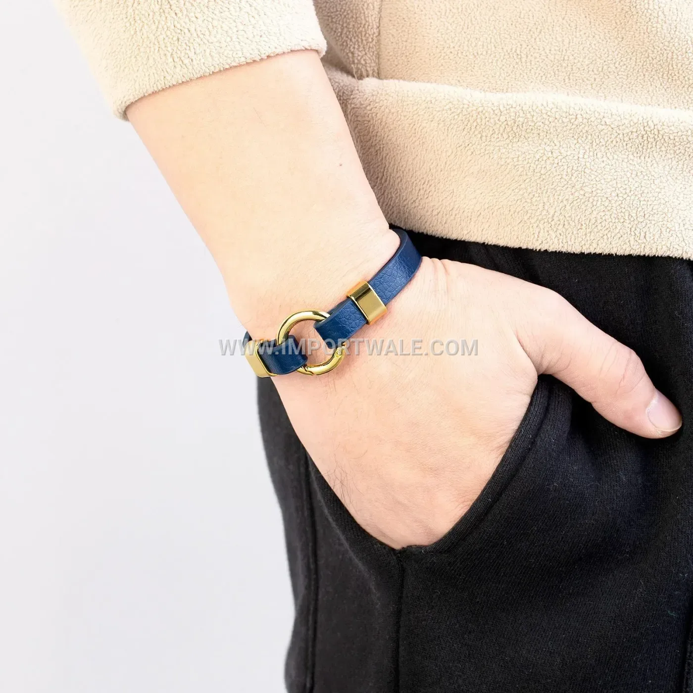 Woven Leather Bracelet with Sleek Metallic Magnetic Fastener