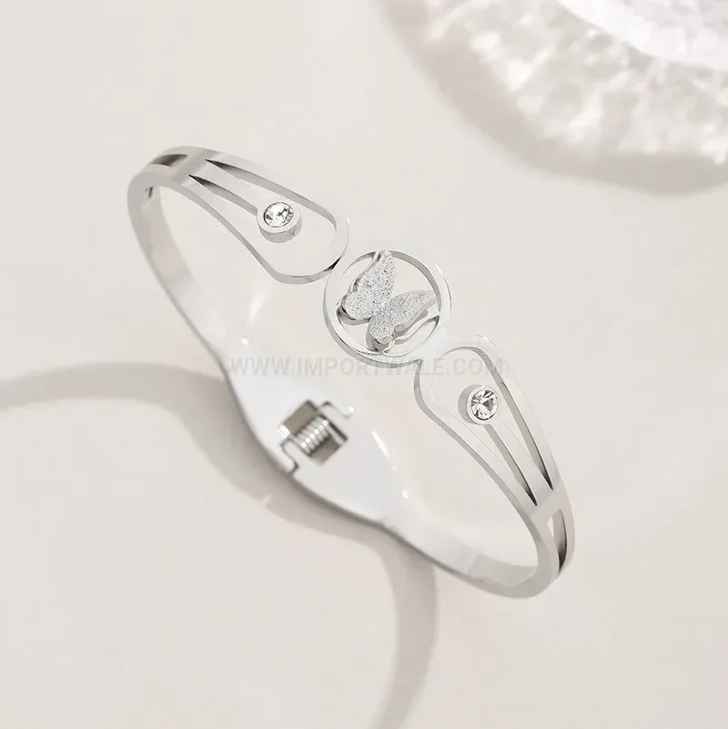 Chic Crystal Cutout Butterfly Titanium Steel Open Bangle