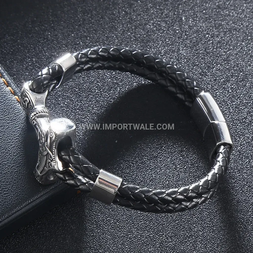Tri-Tone V-Shape Stainless Steel Geometric Link Bracelet