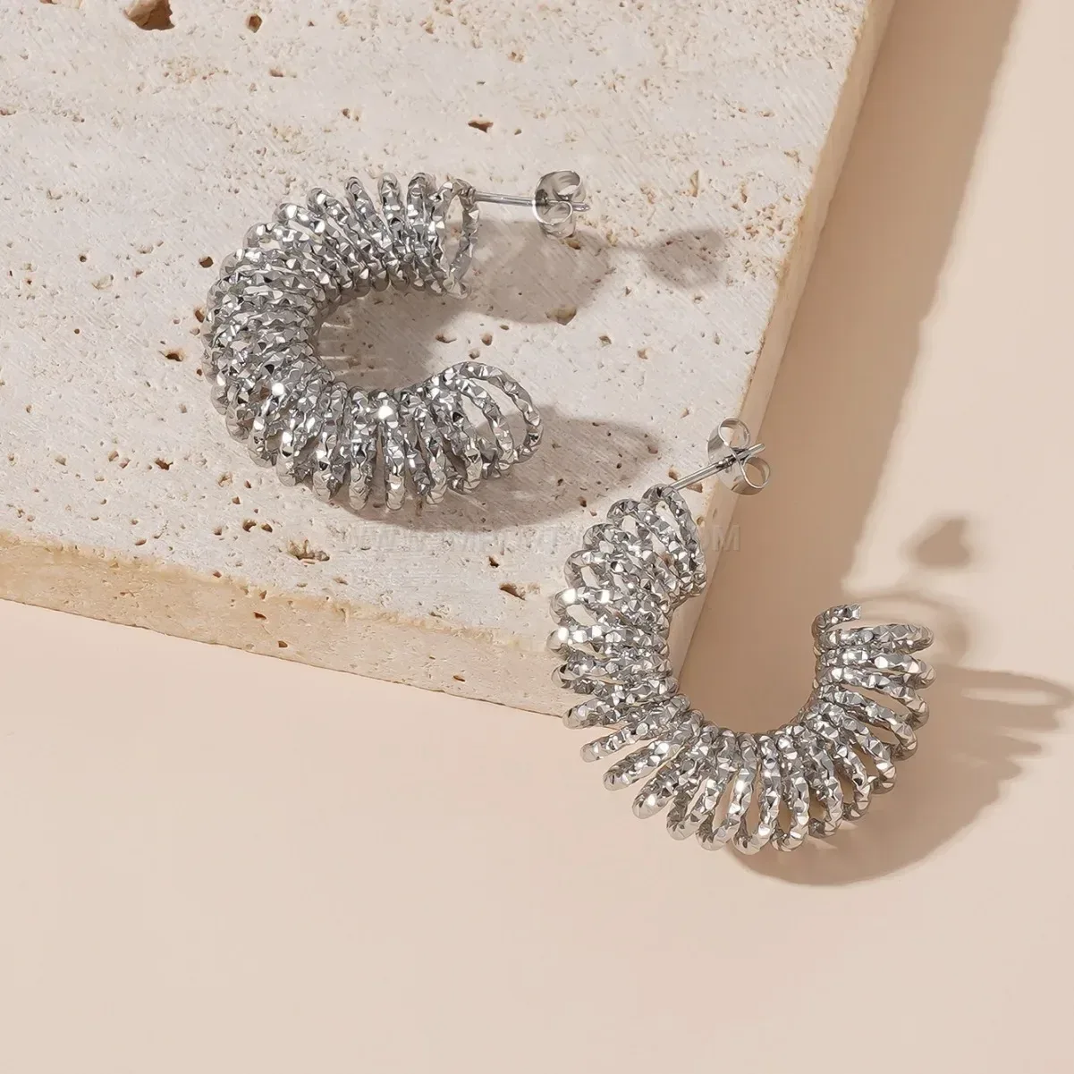 Chic Textured Threaded 18K Gold Plated Stainless Steel Hoop Earrings