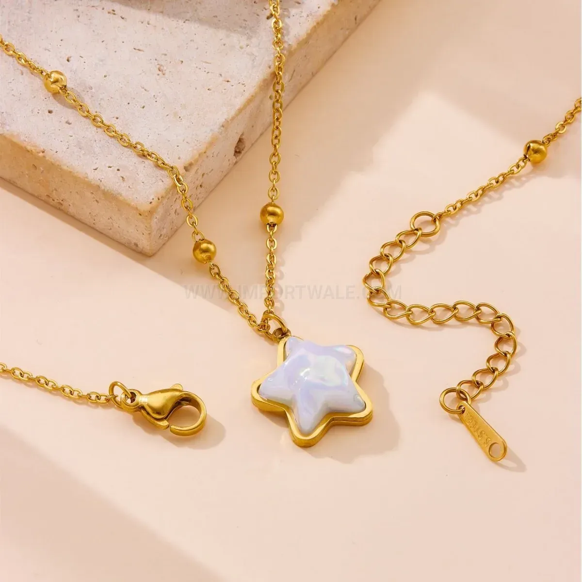 Stylish Minimalist Gold Plated Stainless Steel Star Shell Pendant Necklace