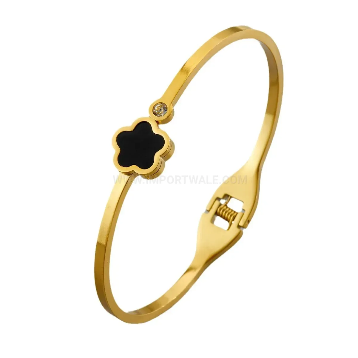 Chic Gold Plated Stainless Steel Flower Bangle With Black Shell Inlay