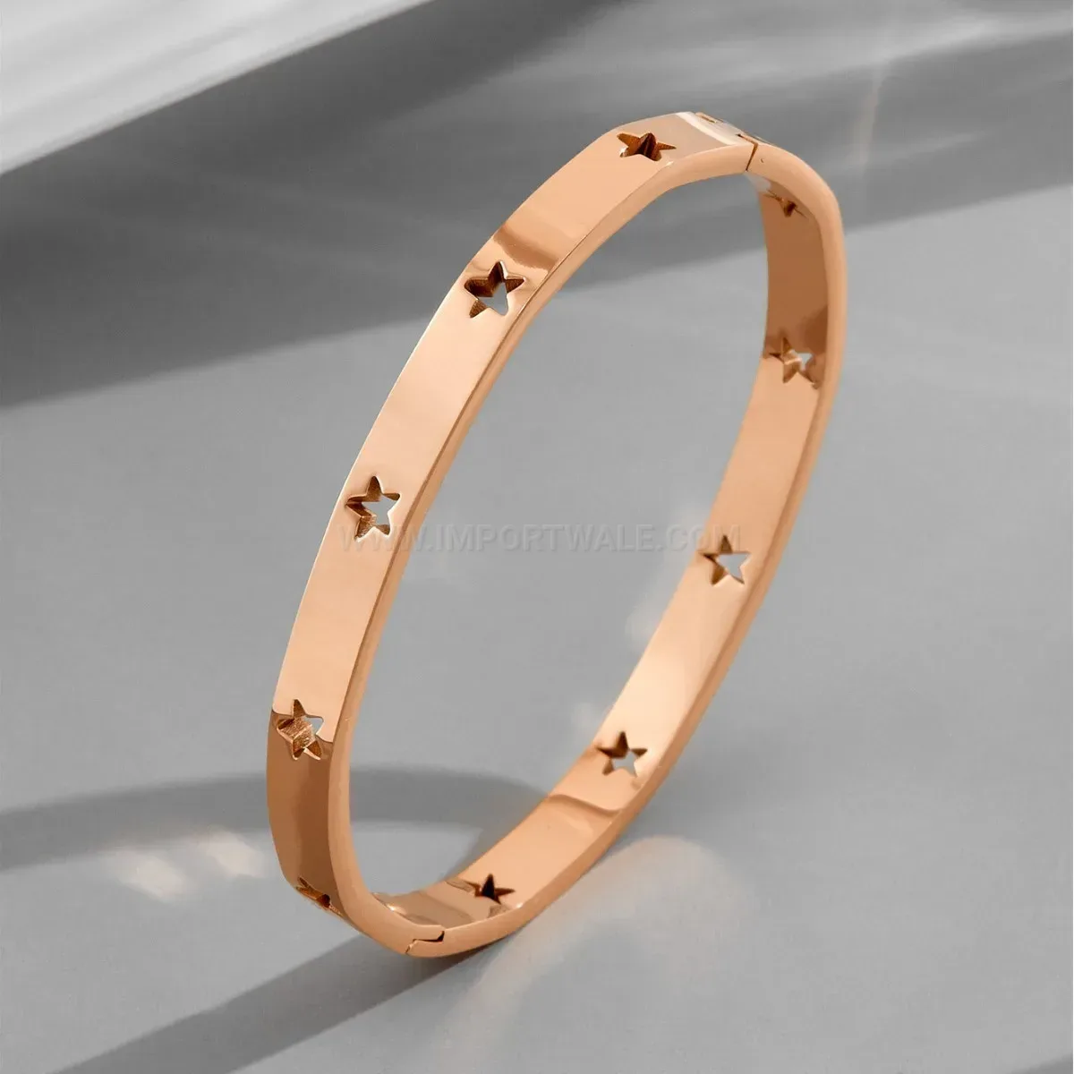 Fashion Cutout Star Titanium Steel Clasp Bangle Bracelet